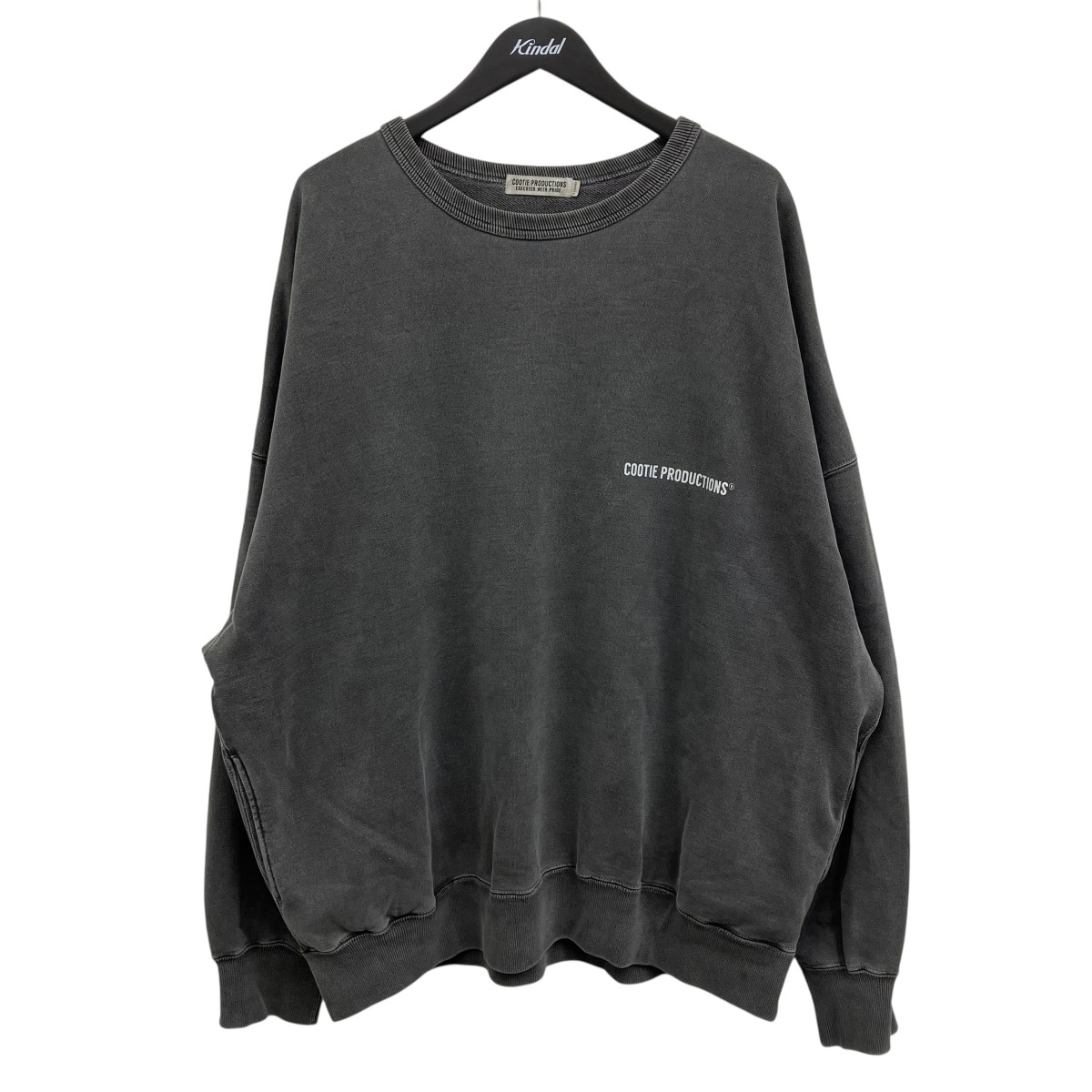 【中古】\u003cBR\u003eCOOTIE PRODUCTIONS\u003cBR\u003eクルーネックスウェット 薄墨色 大きさ：XL\u003cBR\u003e【通貨価値思いなおす】