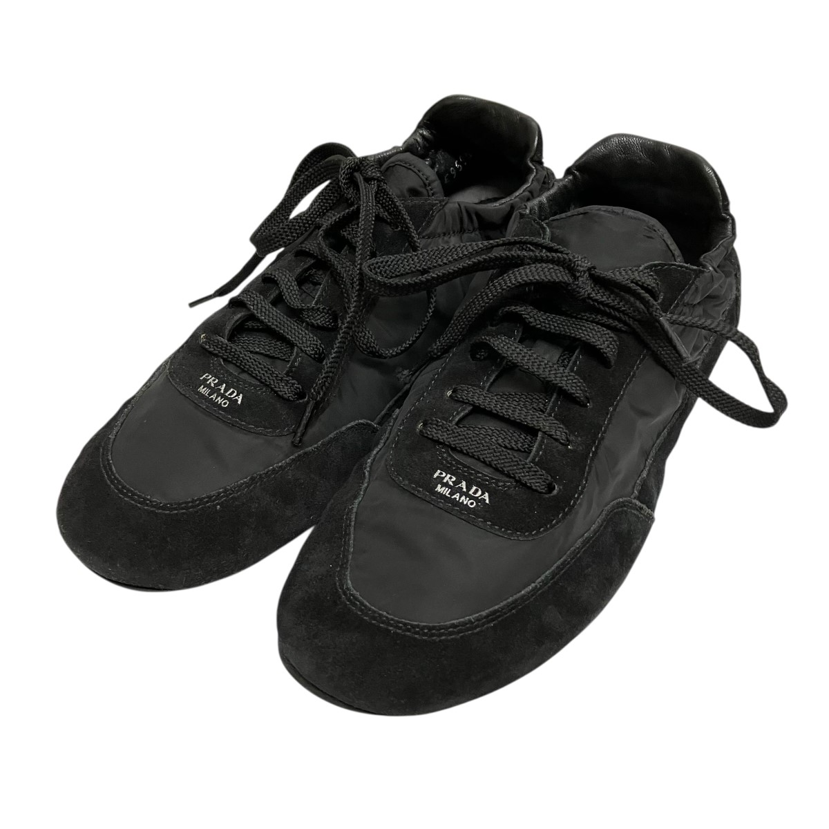 【中古】\u003cBR\u003ePRADA\u003cBR\u003eコラプス Re-Nylon xスエードクロス エラスティックスニーカー リナイロンスウェードスニーカー 1E959N 黒いこと 大きさ：36 1/2\u003cBR\u003e【通貨価値思いなおす】