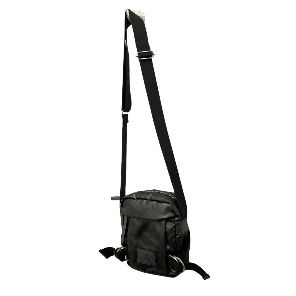 【中古】 Vivienne Westwood メタリックユーティリティショルダーバッグ ガンメタ 【110426】(ヴィヴィアンウエストウッド)