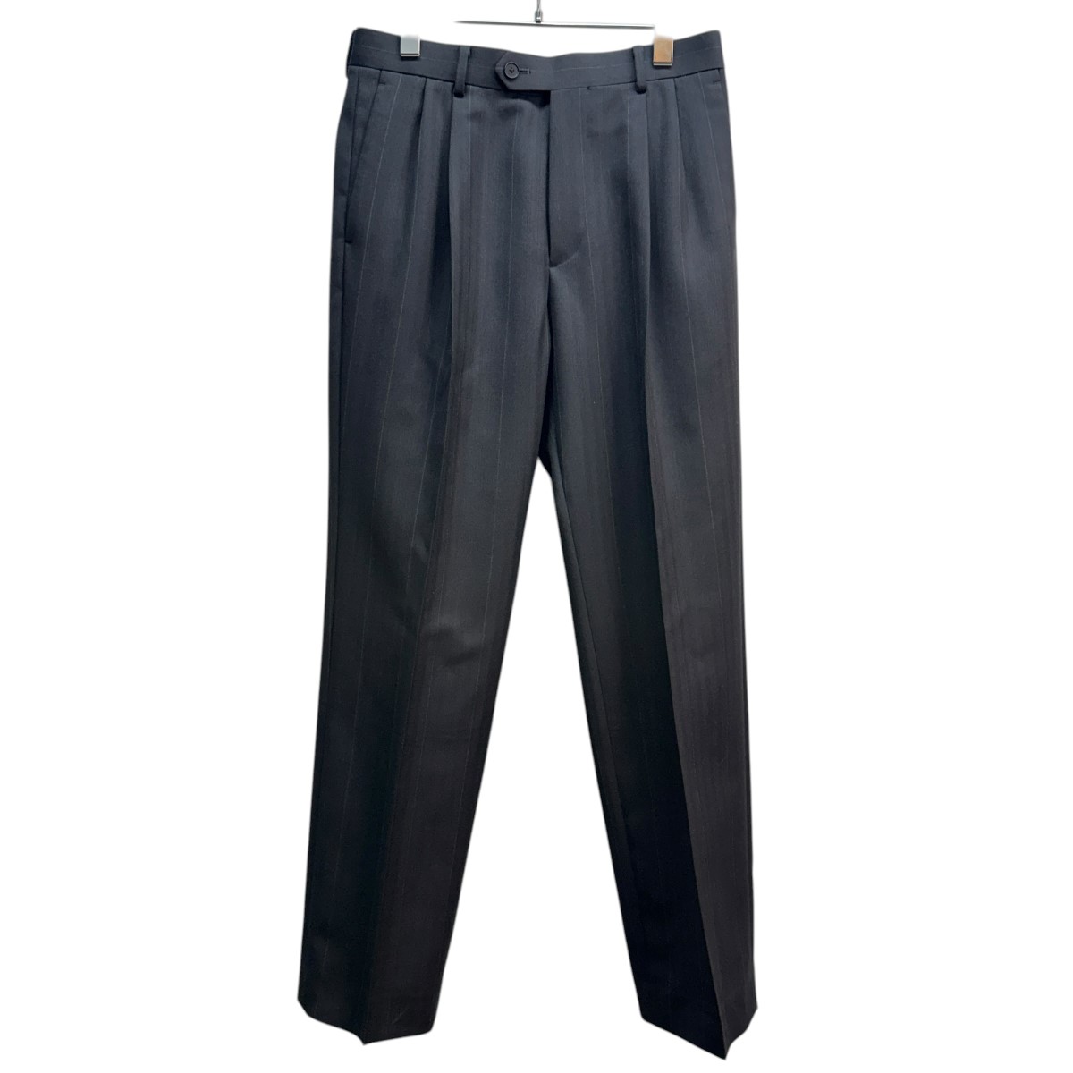 【中古】 AURALEE　 26SS／ BLUEFACED WOOL TWO-TUCK SLACKS ／ブルーフェイスウール2タックスラックスパンツ ／A26SP02BA チャコールネイビーストライプ サイズ：3 【130426】（オーラリー）