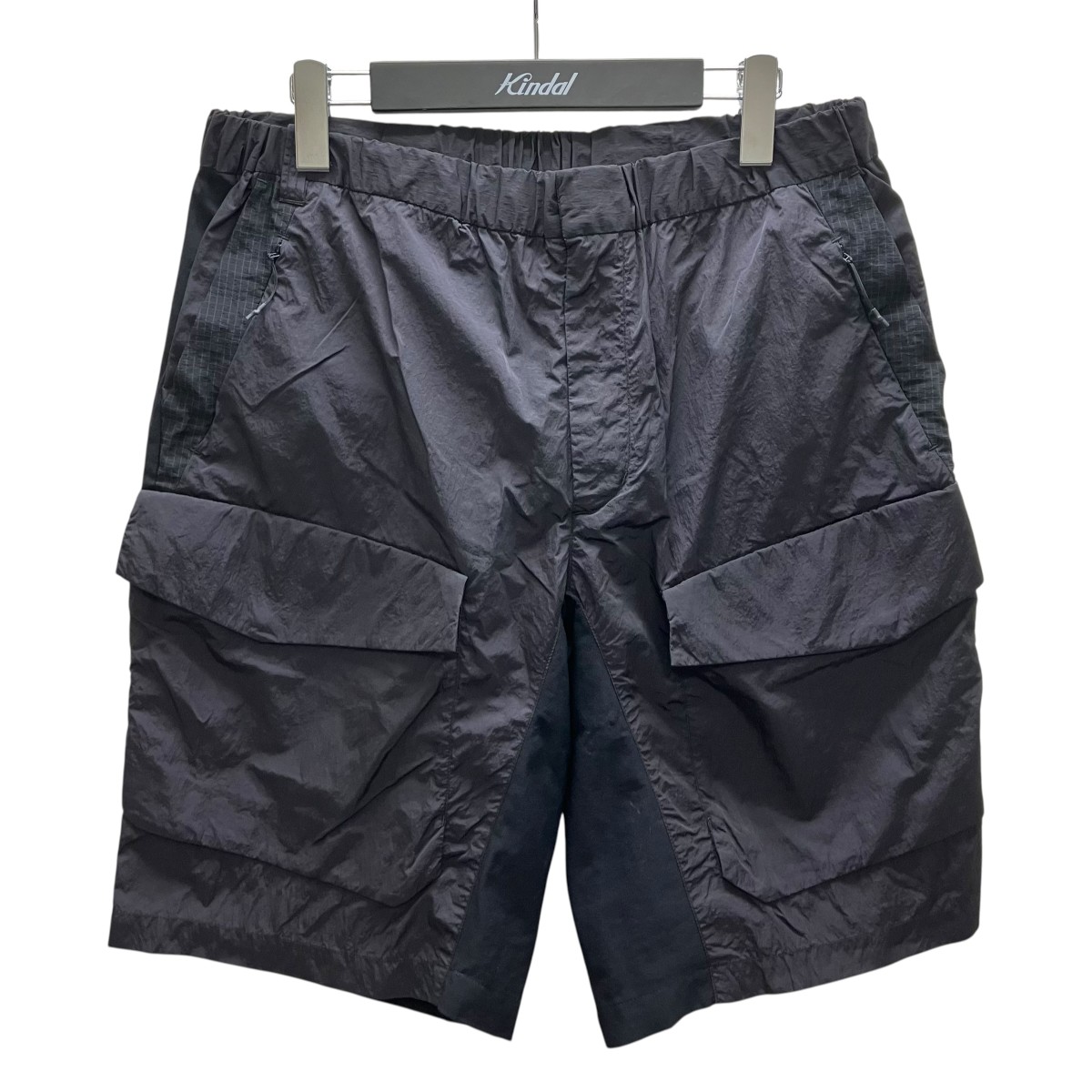 【中古】 WHITE MOUNTAINEERING　 ナイロンカーゴショーツ ブラック サイズ：3 【150426】（ホワイトマウンテニアリング） 24,908円