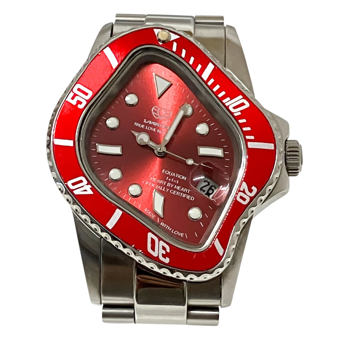 【中古】LAARVEE アナログウォッチ PEA00 001 しろがね色×赤いこと 【230426】（ラーヴィ）
