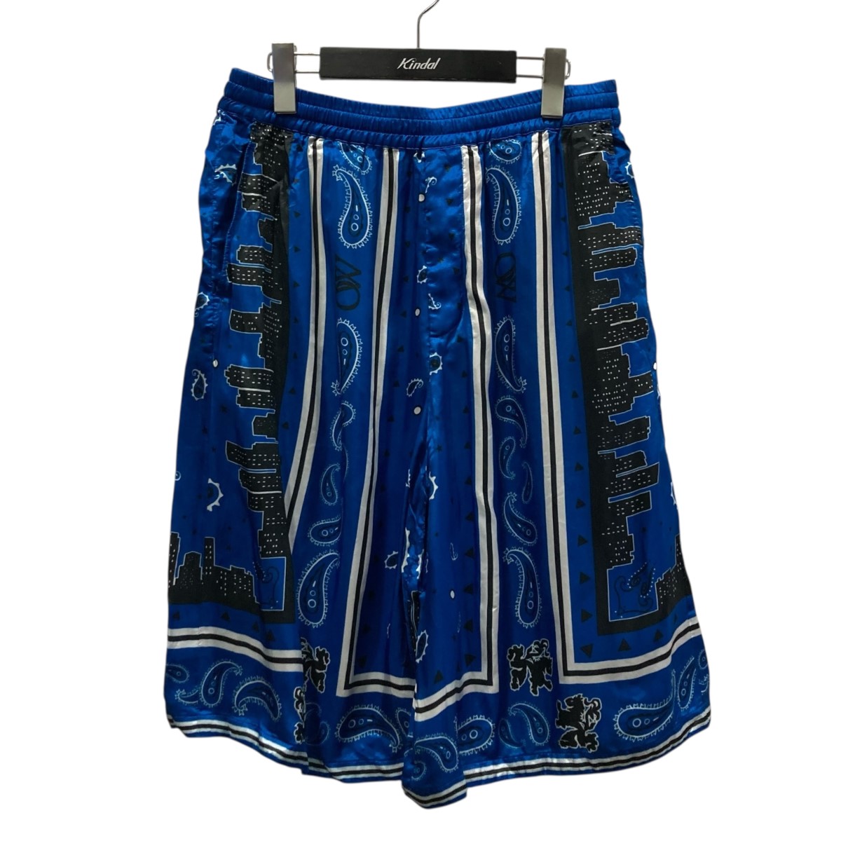 【中古】\u003cBR\u003eOFFWHITE\u003cBR\u003eSustainable viscose bermuda shorts with bandana print ペイズリーハーフパンツ omcb092s24fab001 青色 大きさ：48\u003cBR\u003e【通貨価値思いなおす】
