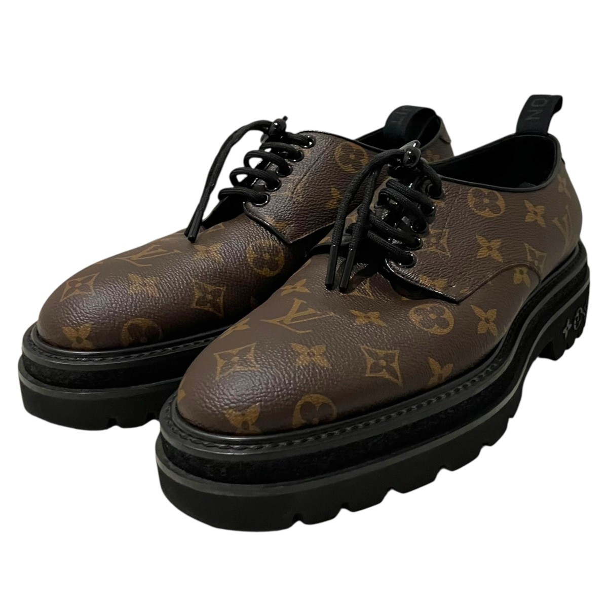【中古】LOUIS VUITTON 【LVブラックアイスライン】 モノグラムレザーシューズ 1A8JE2 赤銅色 大きさ：7 【010526】（ルイヴィトン）