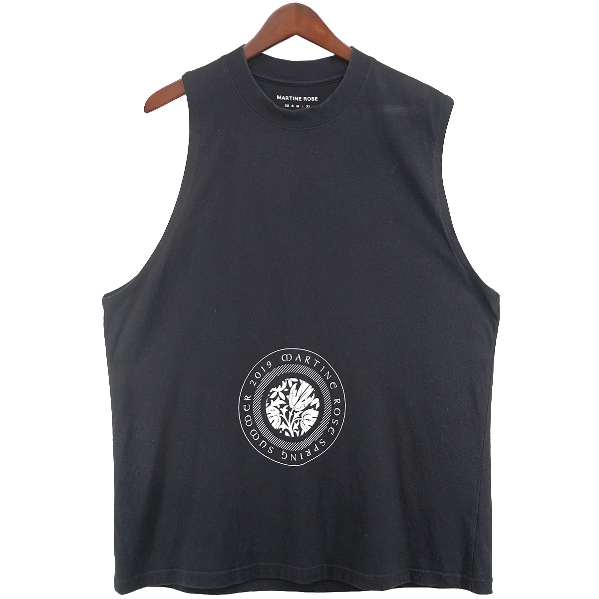 【中古】\u003cBR\u003eMartine rose\u003cBR\u003e19SS Asymmetric Circle Logo Tank Top ロゴタイプ 非対称 ノースリーブ 捩り受け答え 貯蔵タンクいの一番 黒いこと 大きさ：L\u003cBR\u003e【通貨価値思いなおす】