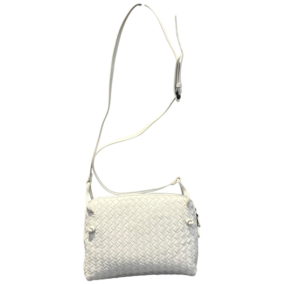 【中古】BOTTEGA VENETA OLD イントレチャートショルダーバッグ ショルダーバッグ 白いこと 【060526】（ボッテガヴェネタ）