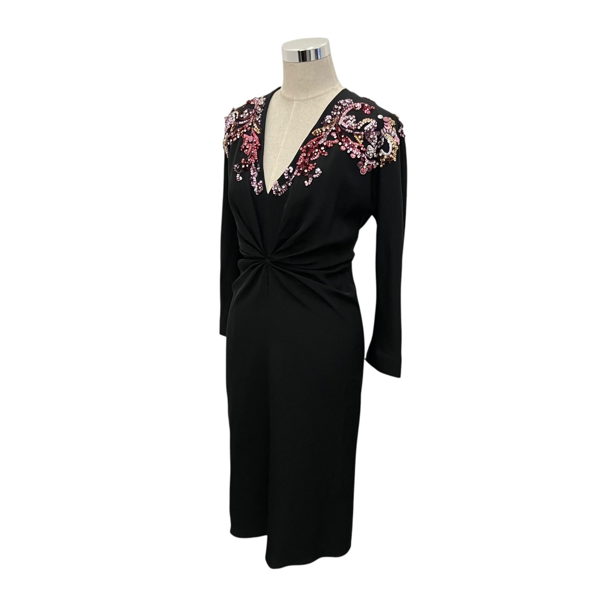 【中古】ETRO 【VESTITI DRESS】 ビジューシルクカーディガン 黒いこと 大きさ：40 【130626】（エトロ）