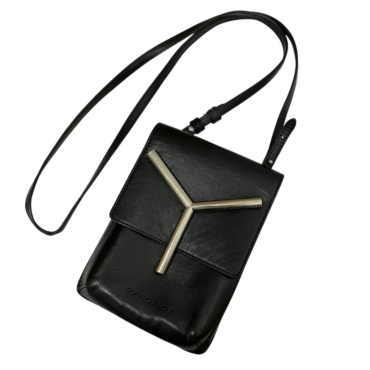 【中古】Y． PROJECTレザーロゴプレートミニショルダーポーチ ブラック サイズ：ONE SIZE【価格見直し】｜ブランド古着のカインドオル