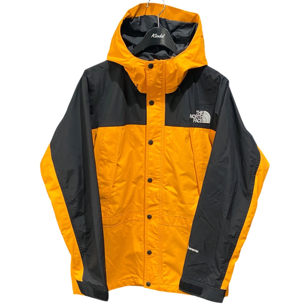 【中古】\u003cBR\u003eTHE NORTH FACE\u003cBR\u003eMountain Light Jacket NP11834 オレンジ色 大きさ：M\u003cBR\u003e【通貨価値思いなおす】