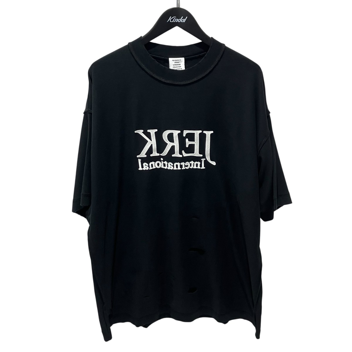 【中古】VETEMENTSIm Not Doing Shit Today Tシャツ UE63TR320B ブラック サイズ：XS【価格見直し】｜ブランド古着のカインドオル
