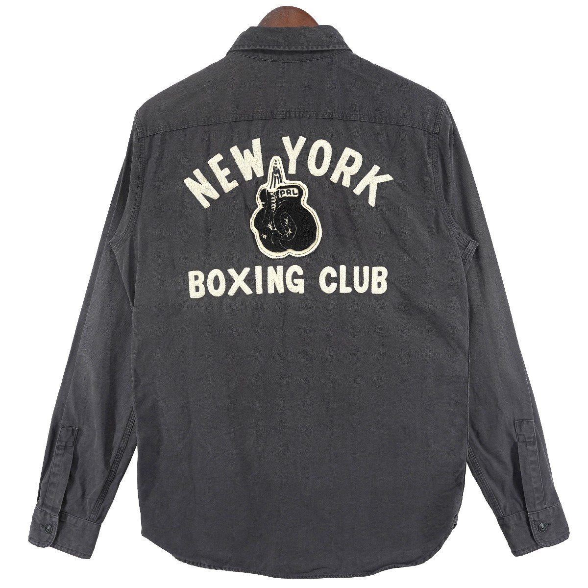 【中古】POLO RALPH LAUREN　15AW Custom Fit New York Boxing Club Shirt ウォッシュ加工 フラップ パッチ ポケット ボクシングクラブ バック刺繍 ワーク シャツ グレー調 サイズ：XS 【160526】（ポロラルフローレン）｜ブランド古着のカインドオル