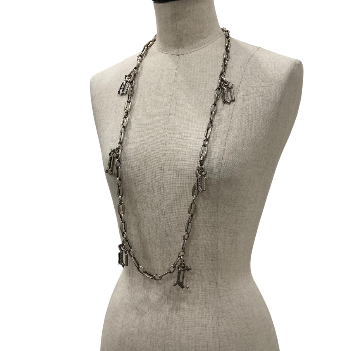 【中古】VERSACE CLASSIC 頸飾り しろがね色 【210526】（）