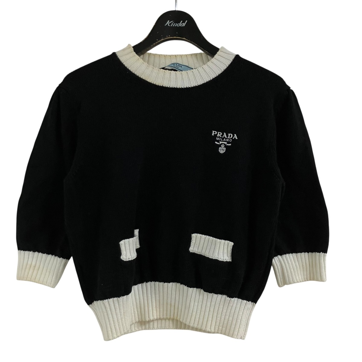 【中古】PRADAロゴニットTシャツ ブラック×ホワイト サイズ:38【価格見直し】|ブランド古着のカインドオル