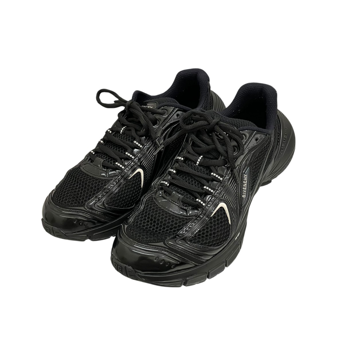 【中古】GIVENCHY 【TK-MX RUNNER】 ローカットスニーカー FR1212 黒いこと 大いさ：44 【240526】（ジバンシィ）