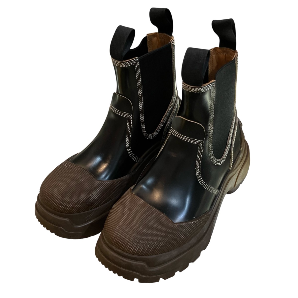 【中古】Maison Margiela アンクルブーツ S38WU0379 P3964 黒いこと×赤銅色 大きさ：38(23コマーシャル) 【290526】（メゾンマルジェラ）
