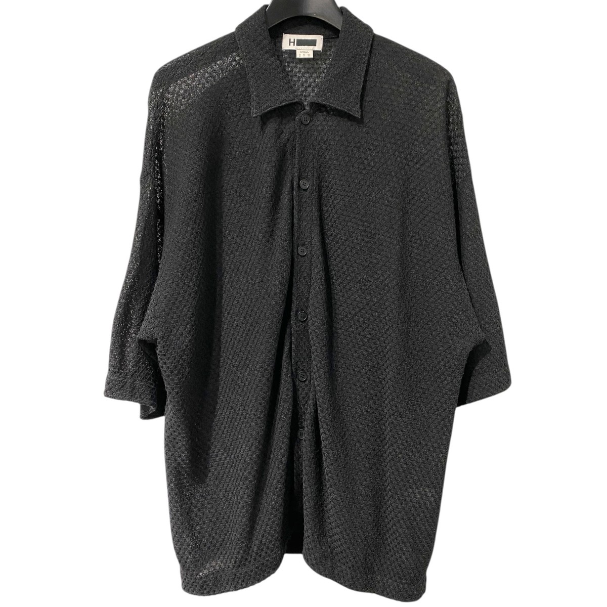 【中古】H BEAUTY＆YOUTH 25SS ヘンプ 山猫 編み物 ショートスリーブシャツ 黒いこと 大きさ：S(厚地の外套大きさ) 【010626】（エイチビューティアンドユース）