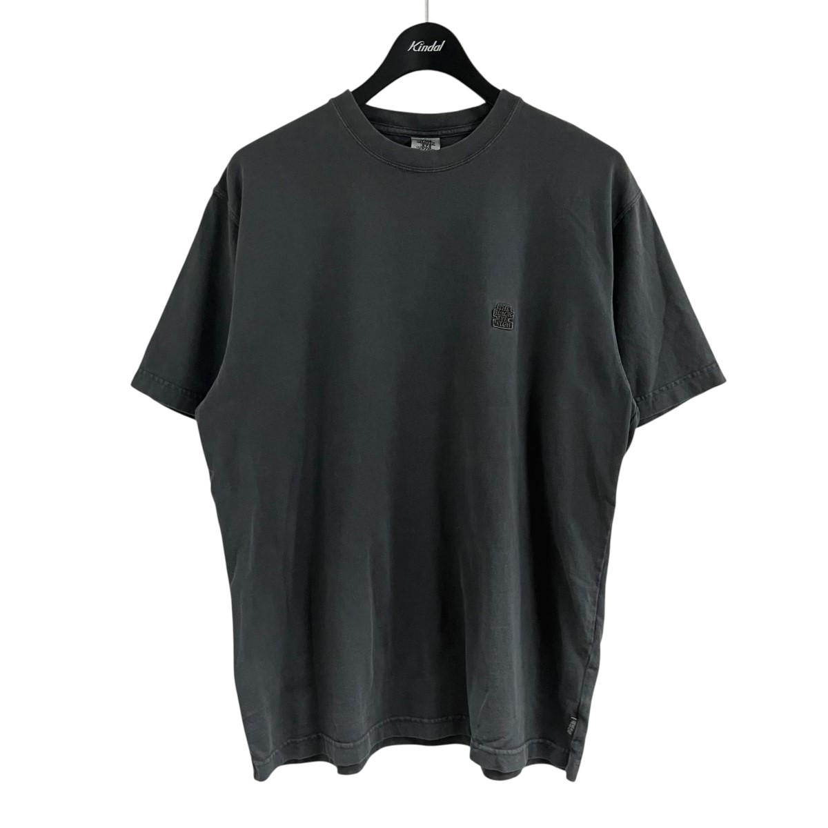 【中古】THE BLACK EYE PATCH ロゴタイプ継ぎ切れプルオーバー 薄墨色 大きさ：L 【020626】（ブラックアイパッチ）