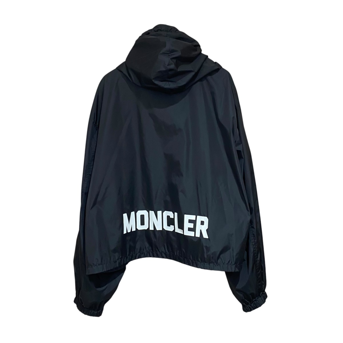 【中古】MONCLER VERNOIS ナイロン上衣 ナイロンパーカー I10931A00116 黒いこと 大きさ：3 【040626】（モンク軌跡）