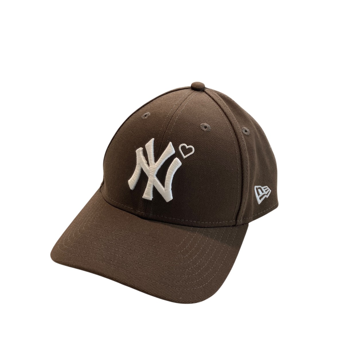 【中古】BASICS 9 FORTY Yankees Heart Embroidery Cap ベスボールキャップ S1．5-1204 赤銅色 大きさ：無償性大きさ 【070626】（ベイシックス）