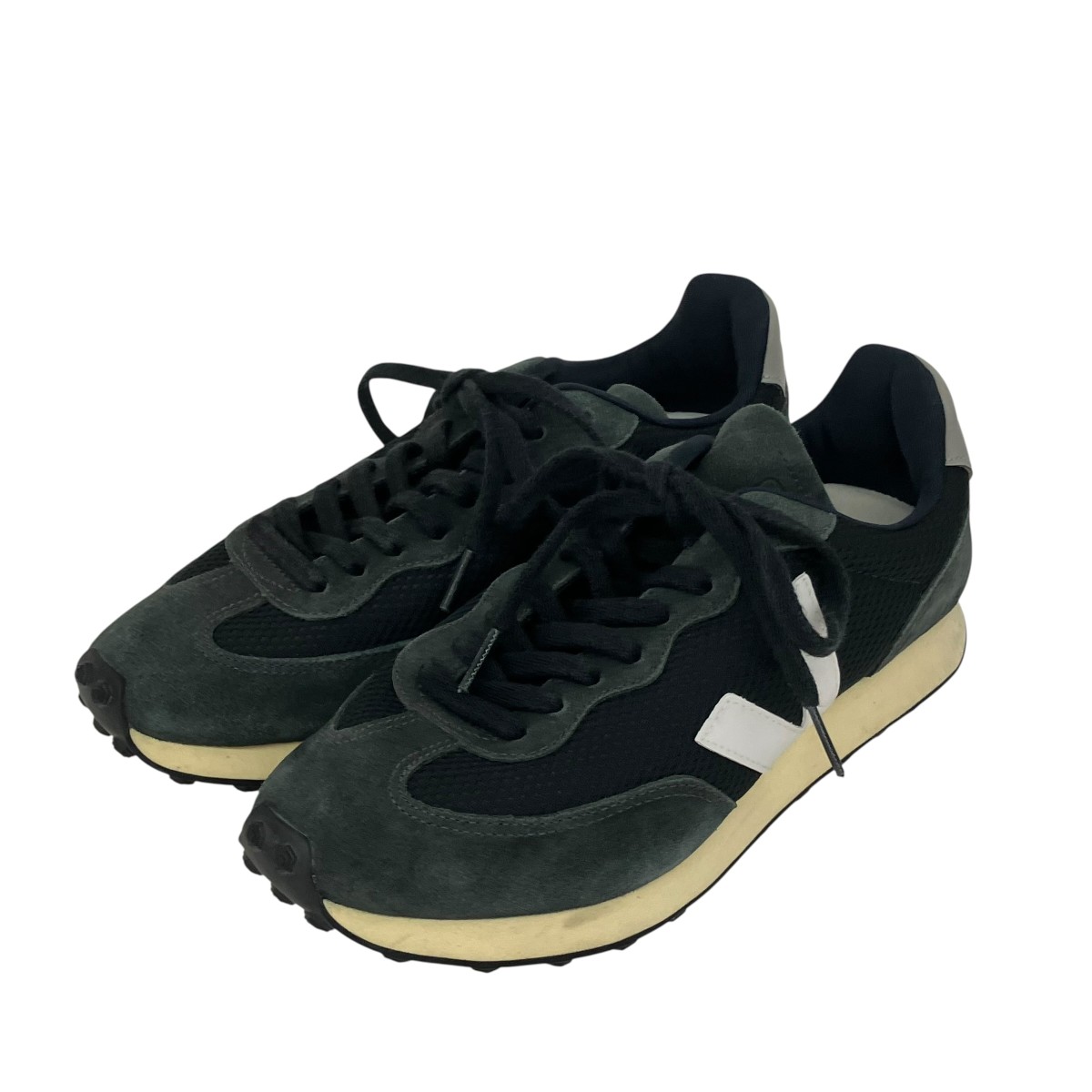 【中古】VEJA ローカットスニーカー RB0102367B 黒いこと 大きさ：26珊 【070626】（ヴェジャ）