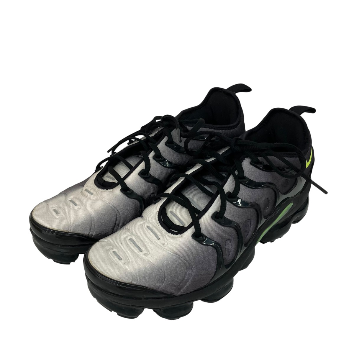 【中古】NIKE Air Vapormax Plus  ローカットスニーカー 924453-009 黒いこと×緑であること 大きさ：26.5珊 【070626】（ナイキ）