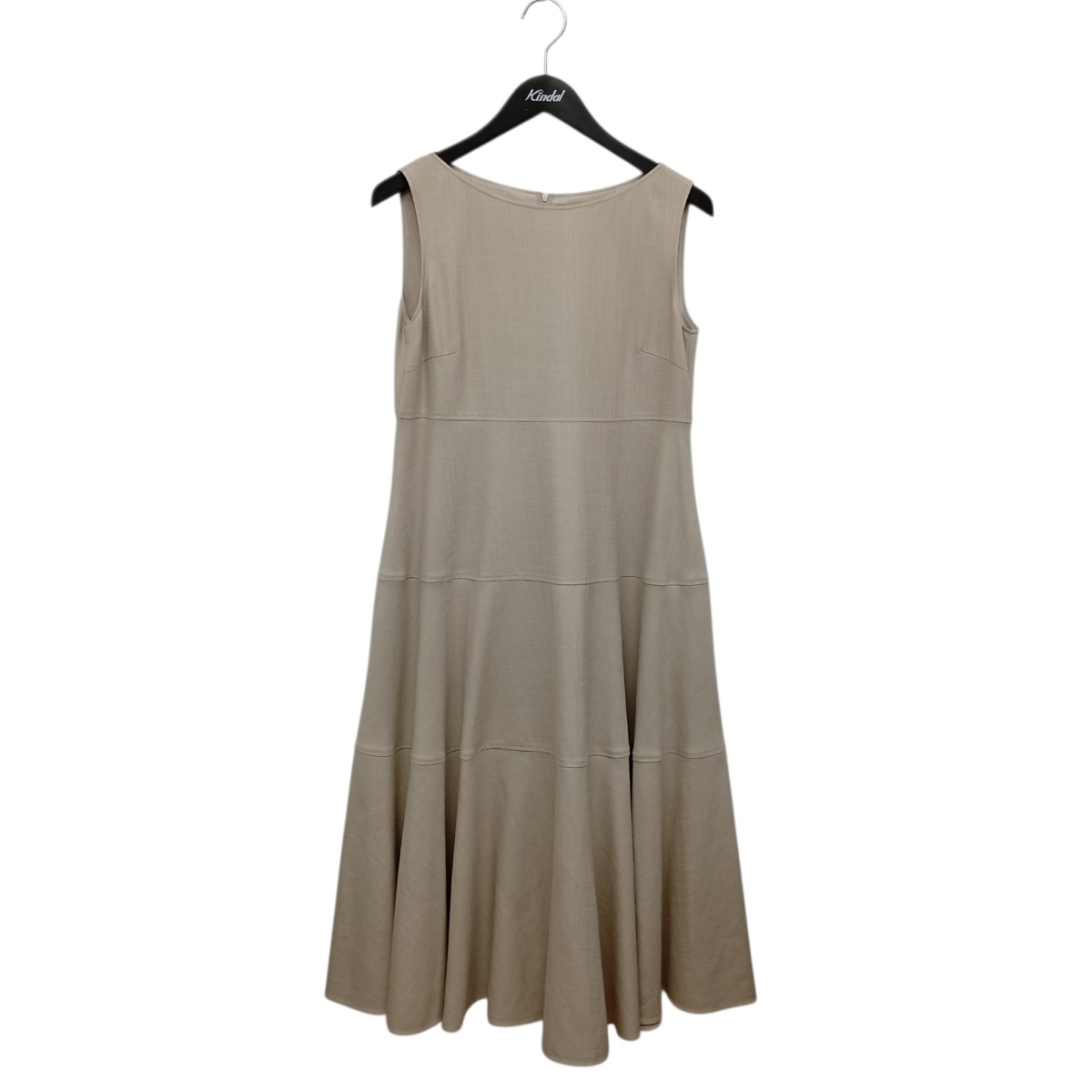 【中古】FOXEY NEWYORK Elegant Resort ノースリーブ衣装 45141 ベージュ 大きさ：38 【110626】（フォクシーニューヨーク）
