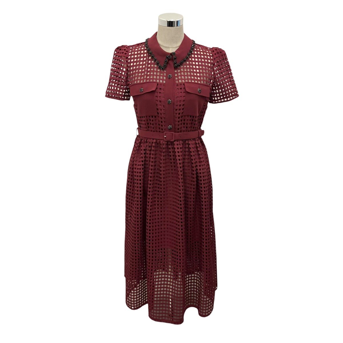 【中古】SELF PORTRAIT　【BURGUNDY GRID LACE MIDI DRESS】 ビジューワンピース RS23-921M-BU ワインレッド サイズ：UK10 【190626】（セルフポートレイト）｜ブランド古着のカインドオル