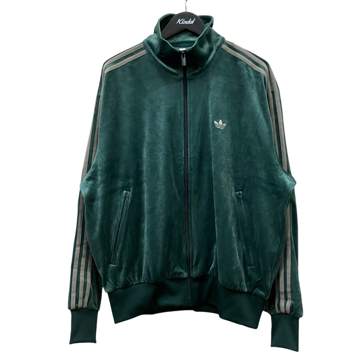 【中古】adidas　「FIREBIRD VELOUR TRACK TOP」 ファイヤーバード ベロア トラックジャケット KD9375 A2B001 グリーン サイズ：XL 【260626】（アディダス）｜ブランド古着のカインドオル