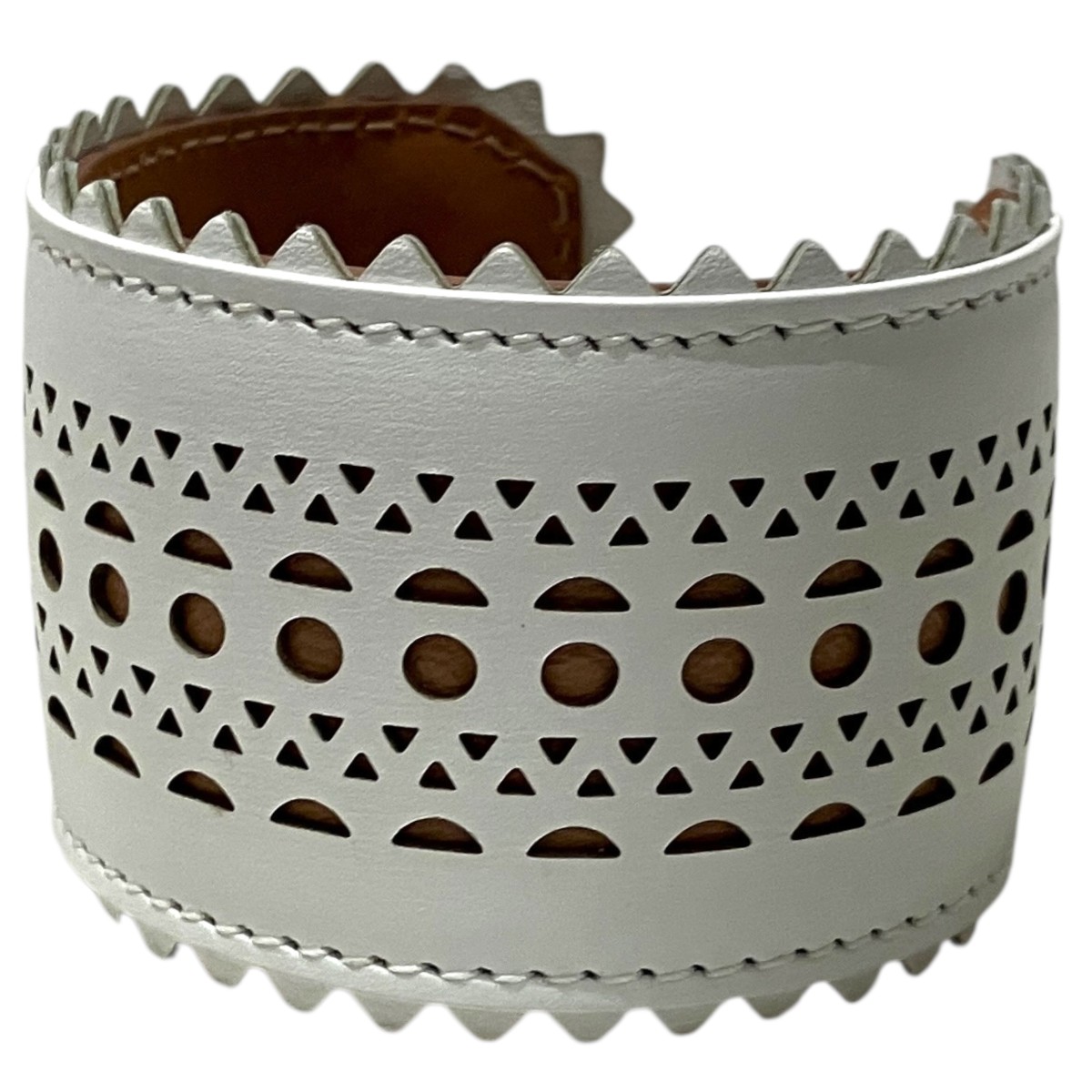 【中古】ALAIA 【ヴィエンヌ】 レザーバングル ホワイト 【010726】(アライア)|ブランド古着のカインドオル