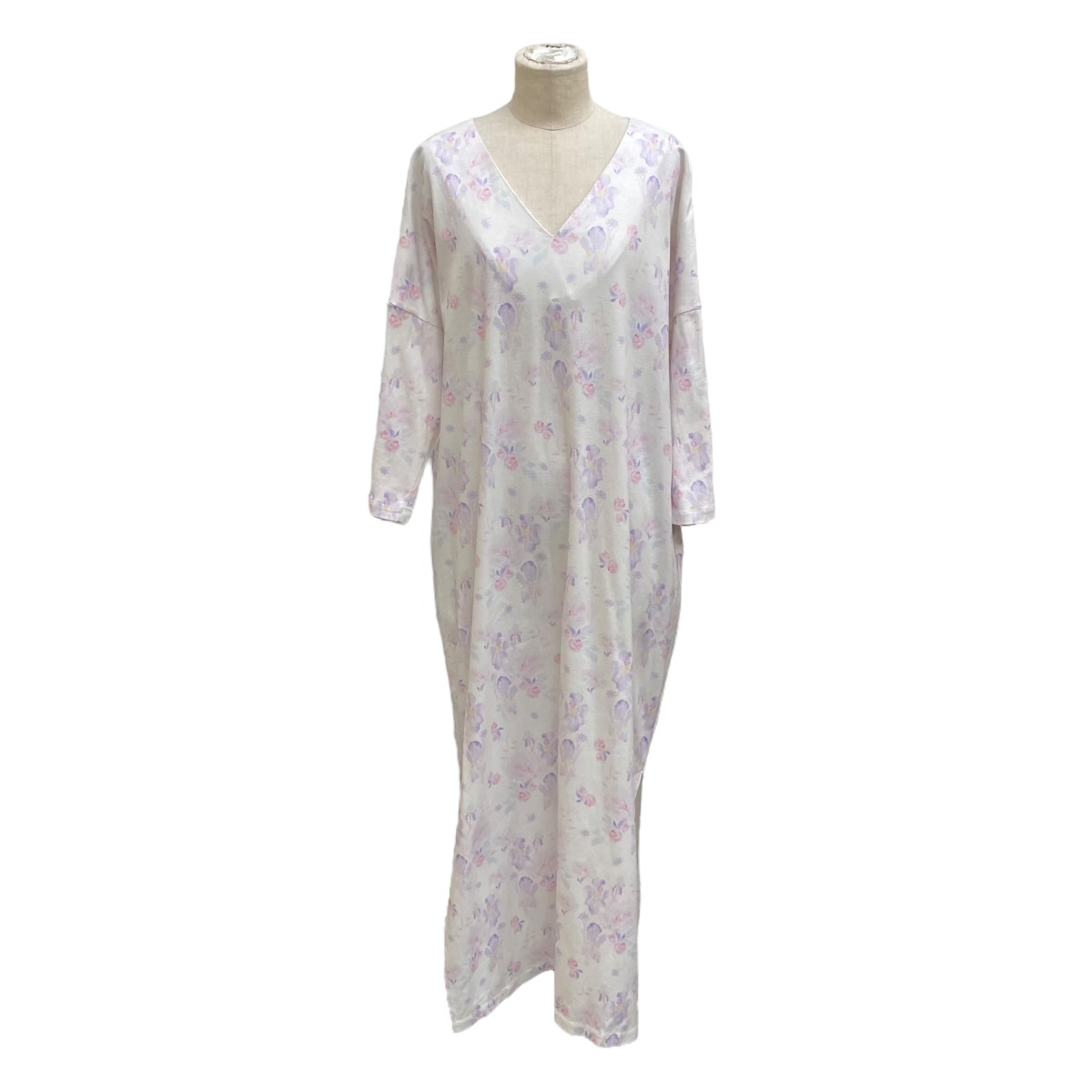 マメクロゴウチ Hazy Floral Jacquard Dress