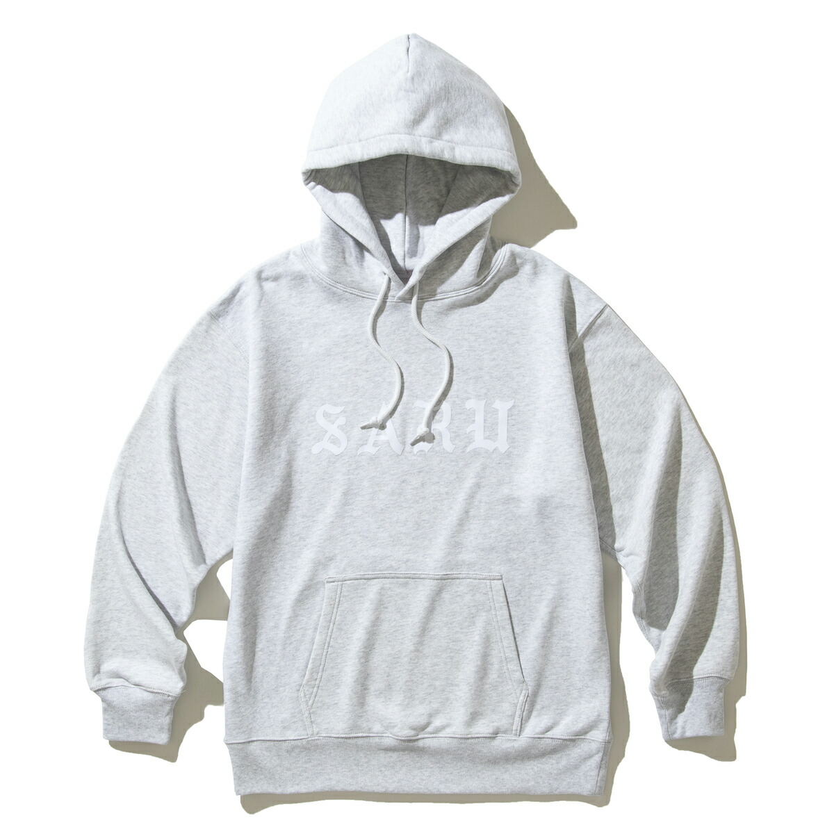 【30%OFF】Kinetics × TOKYO TRIBE SANTA INOUE SARU IRON-ON LETTER HOODY(ASH)(キネティクス × トーキョートライブ 井上三太 サル アイロンオン レター フーディー)【メンズ レディース】【パーカー ビックシルエット グラフィックロゴ コラボ】【24FW】画像