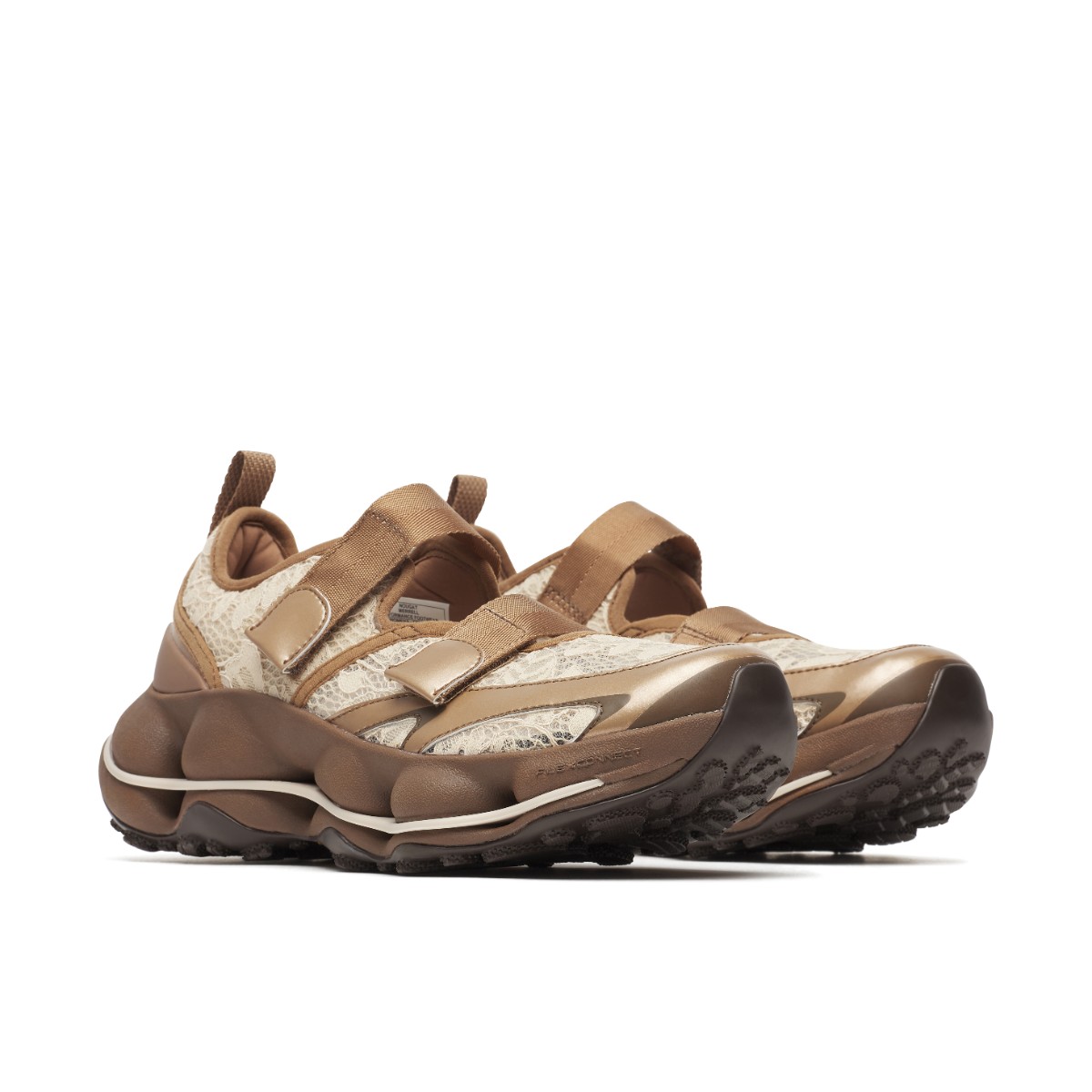 MERRELL SPEED ARC MATIS TREK MJ (NOUGAT ヌガー) (スピード アーク マティス トレック メリージェーン)【レディース】【ハイキングシューズ 防水シューズ アウトドアシューズ ゴアテックス トレッキングシューズ ベージュ】【26SS】|Kinetics