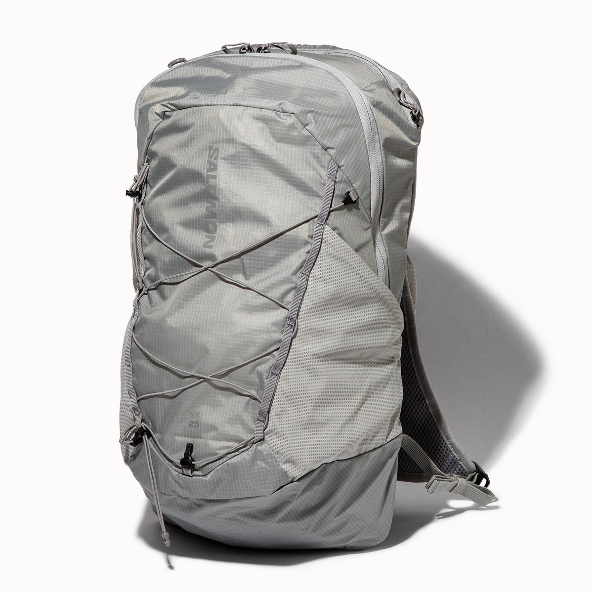 SALOMON XT 25 (PALOMA / Cloudburst) (サロモン XT 25)【メンズ レディース】【収納 通気性 速乾性 軽量 パッド入りショルダーストラップ ホワイト】【26SS】