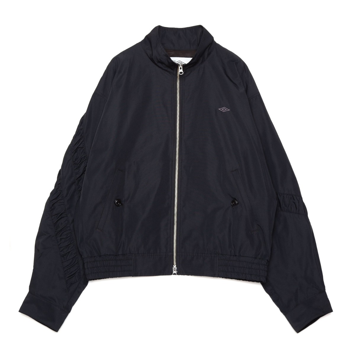UMBRO HOUSE Standcollar Jacket (Black) (アンブロハウス スタンドカラージャケット)【レディース メンズ】【ブルゾン アウター オーバーサイズ スタンドカラー ブラック】【26SS】 27,170円