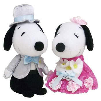 SNOOPY(スヌーピー) チャーリーハグ ぬいぐるみ 182400 ggw725x Amazon.co.jp: 吉徳 SNOOPY(スヌーピー) チャーリーハグ