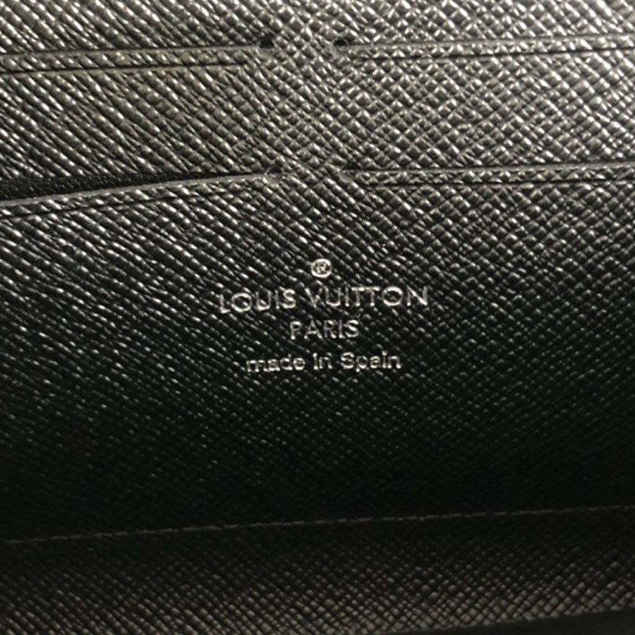 ジッピーウォレット エピ Louis ラウンドファスナー ノワール Vuitton ルイ ヴィトン 財布 ケース レザー メンズ財布 M 中古 店頭受取対応商品 ルイ ヴィトン 長財布 メンズ財布 Fyd キングラム店 全国一律送料無料 コンビニ受取対応商品