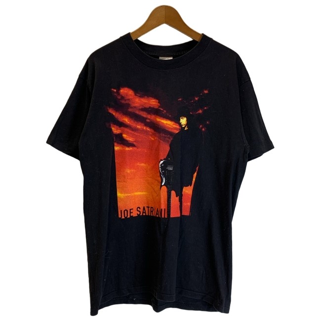 【中古】 wintersland JOE SATRIANI 芸術家T ティーシャツ 半袖 トップス 労働者の一団のど首 両面刷り上げる 世界周遊旅行 USA製 古着 /1107 トップス-Tシャツ・カットソー-メンズファッション