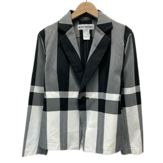 【中古】 ISSEY MIYAKE テーラードジャケット アウター 読み合わせる 縞模様 シングル名取り草 向こう正面隠し 見本品 日本製 家庭的 古着 /1156