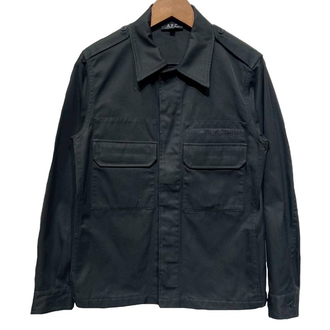 【中古】 A.P.C. 運動競技上衣 アウター 無地 向こう正面隠し 紋章 エポーレット マニッシュ フランス共和国製 古着 /1584
