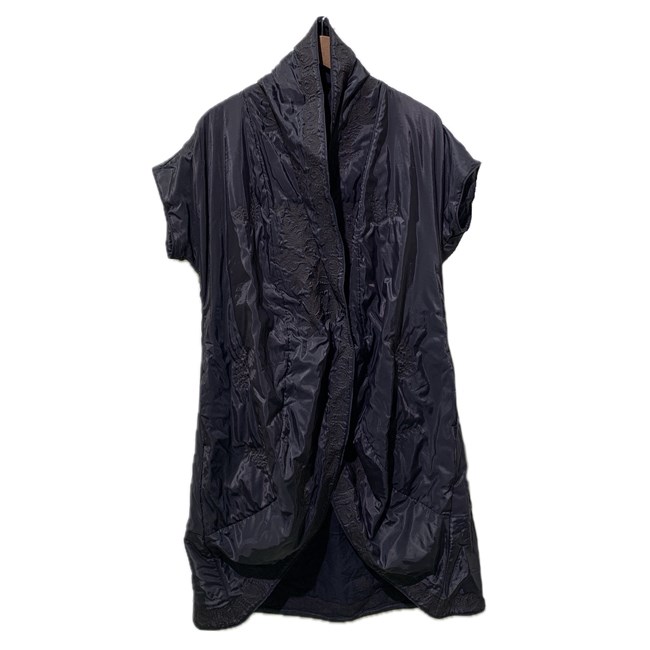 【中古】 Haat ISSEY MIYAKE より良い アウター 花の冠yd フレンチ衣袂 肩かけ色つや 真っただ中丈 中綿 名取り草 縫い 家庭的 古着 /2497