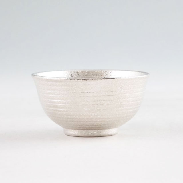 薩摩錫器 錫 ぐい呑 平丸型 大 白ブリザード製作 75ml [No.113C-A-1] 代引不可父の日 錫器 錫製 ぐい呑 還暦祝 一緒になる祝 引退祝 譲りわたす 母の日 差し上げ物 差し上げ物 言い慣わし芸術品