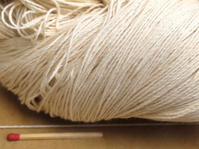手織綿の作品 楽天市場】【20／8綿（生成・かせ）】 手織りにも手編みにも