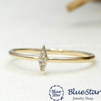 6石のダイヤが輝くモダンなデザインリング　　BlueStar