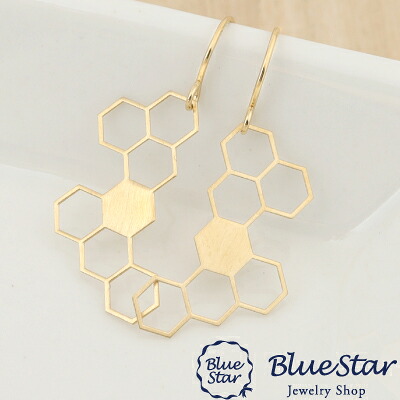 【つや消し】ハニカムデザインのシンプルフックピアス K18YG BlueStar｜キラキラ宝石店 by 代官山BlueStar