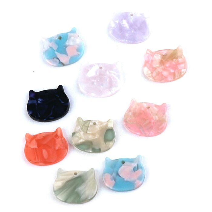 0801101  天然フローライト猫ちゃん５個セット、貫通穴　残り僅か 0801101 天然フローライト猫ちゃん5個セット、貫通穴残り僅か