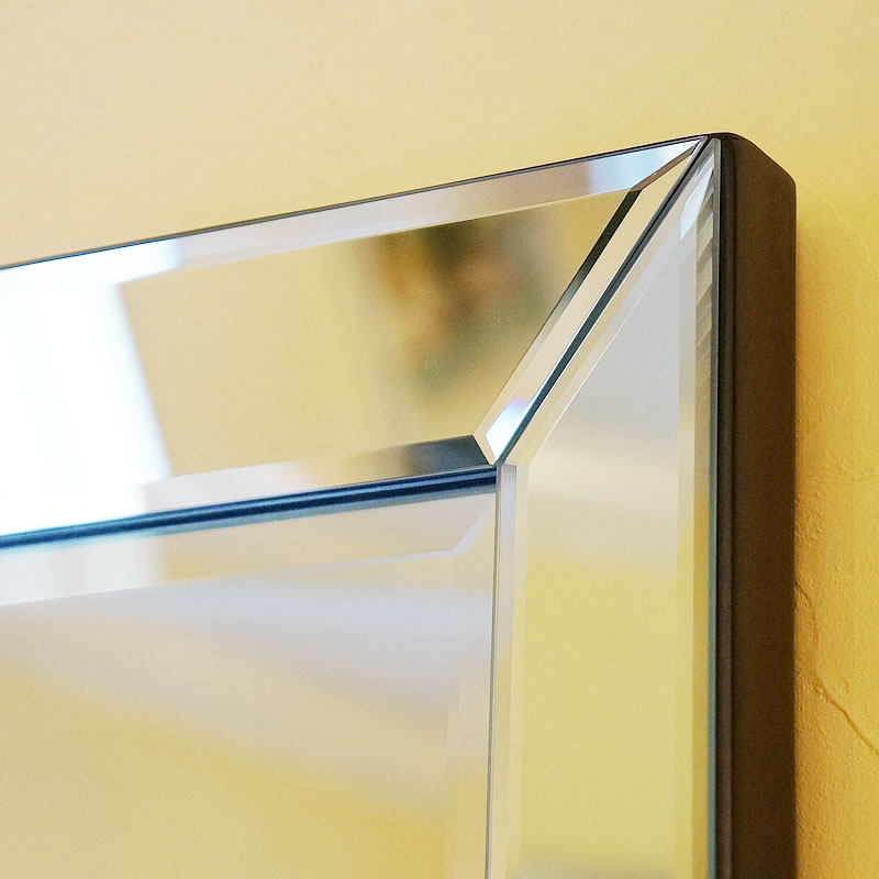 お得クーポン配布中 シンプルモダンスタイル 壁掛けミラー ミラー 鏡 白家具 面取り Mサイズ 送料無料 ミラー 絵画 壁掛け おしゃれ 鏡 壁掛け おしゃれ 鏡 全身鏡 姿見 デザイナーズ 鏡 ベネチアンミラー 鏡 姿見 全身 壁掛け アンティーク ミラー 鏡 壁掛け