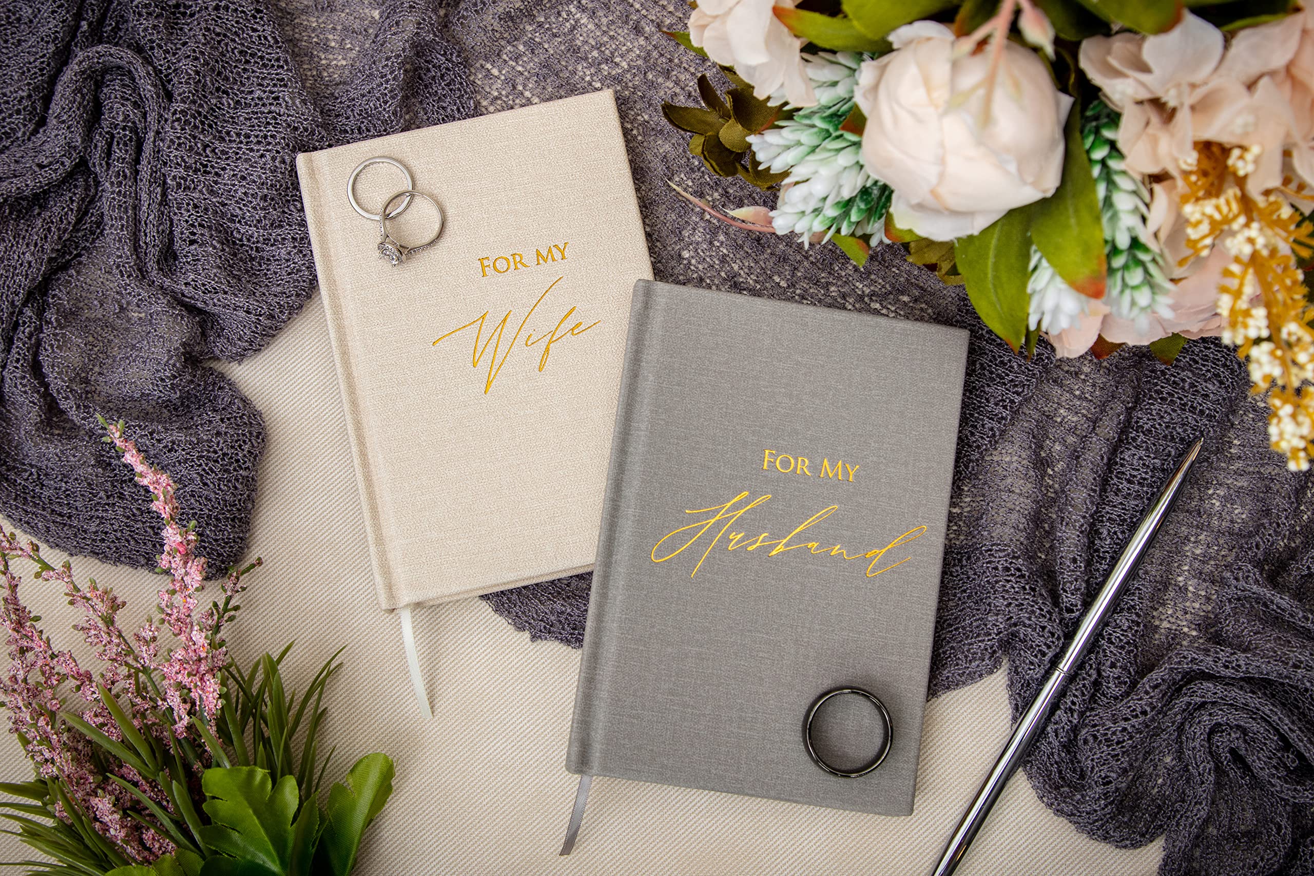 (2個セット) - グレーとアイボリーゴールドのエンボスブック ボックス付き 結婚式や誓いの更新に|キラリラ店