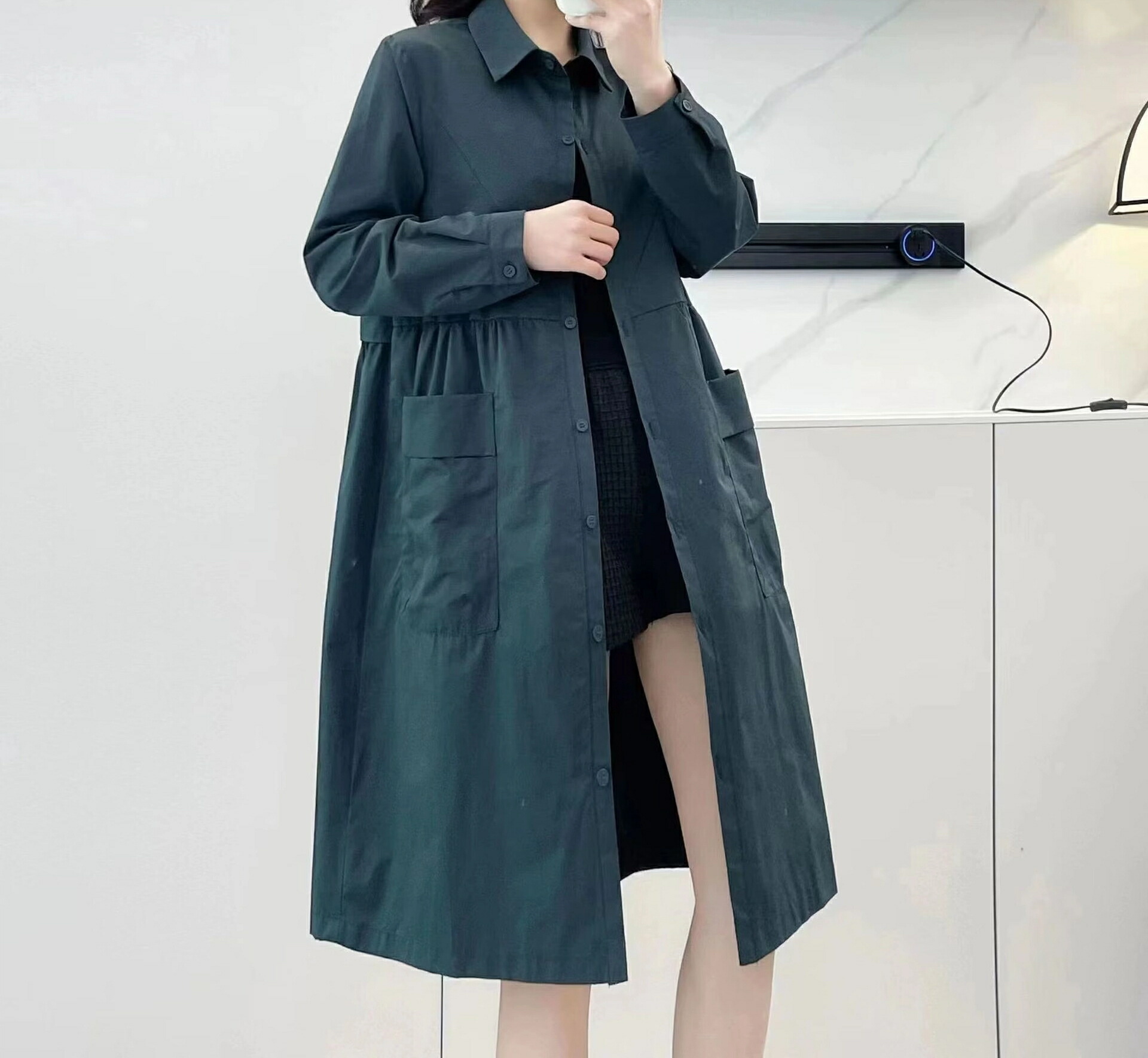 春 トレンチコート レディース 韓国 甘くゆったりした流行り物 端から端まで 厚地の外套着 上衣の女 ロング 上衣 通い アウター