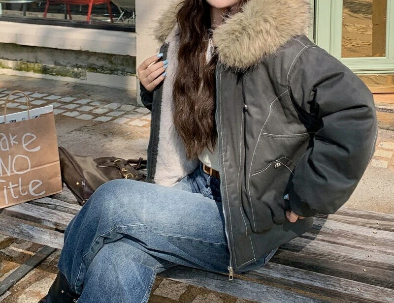 秋冬です 新型です ウールです 綿の服です ネリです ウールをかけます 羽毛の綿服です 韓国式です レトロです 大きな毛の襟です フード付き ショート丈です 綿入れの服｜キラリラ店