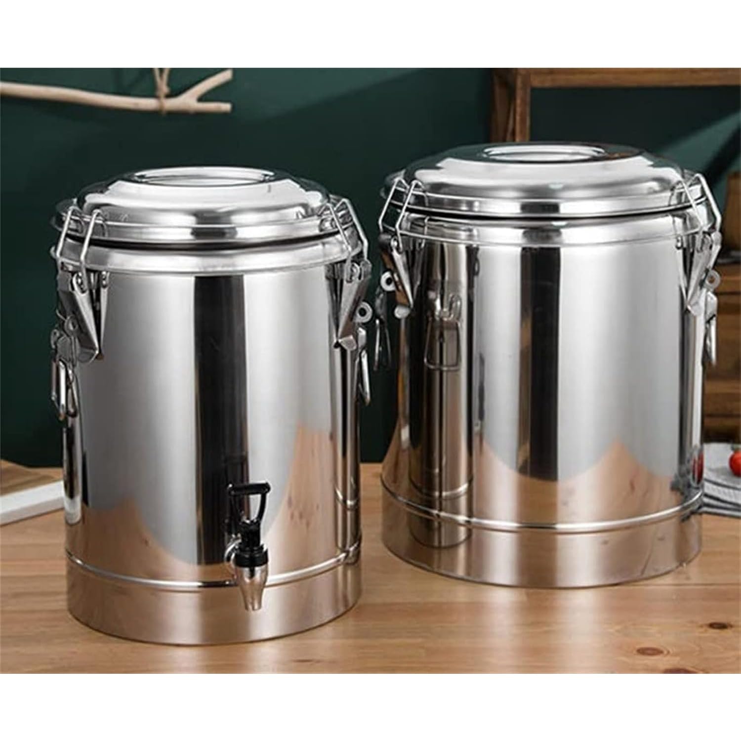ステンレス製大容量断熱ウォータージャグ（10L-40L 蛇口付き・蓋付き） アウトドア・キャンプ・バーベキュー・イベント用